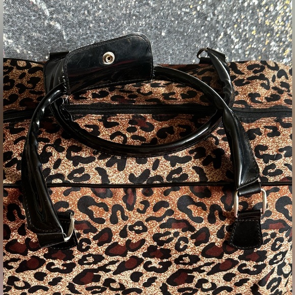 DEJUNO Large Cheetah Stripes Carry On Travel Bag Suitcase - Picture 4 of 16